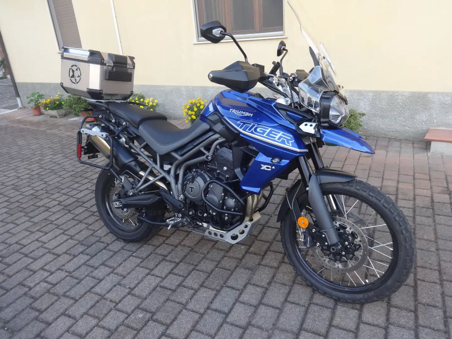 Triumph Tiger 800 XCA (2018-20) Blu/Azzurro - 1