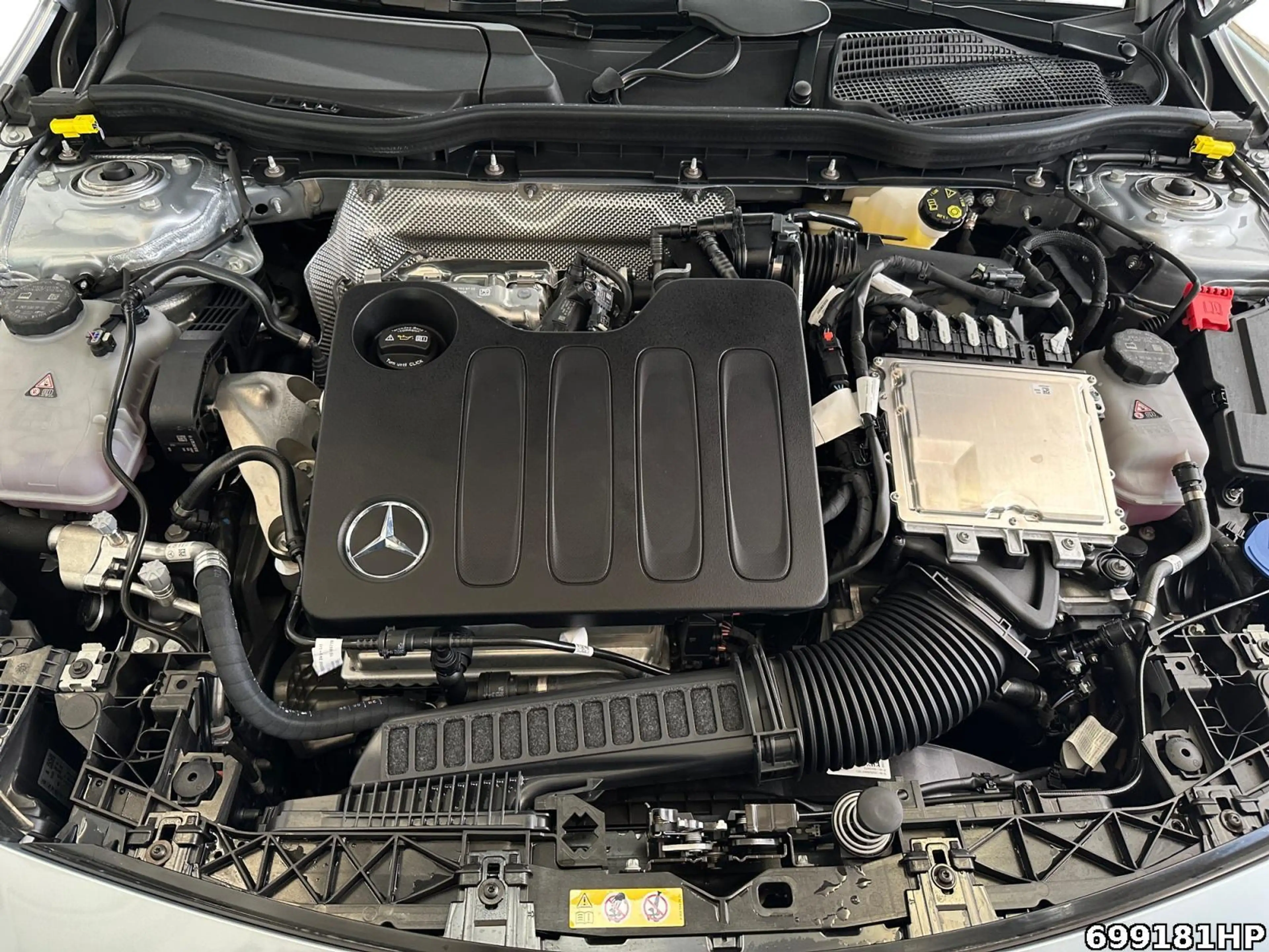 Mercedes-Benz CLA 200 +AMG+AHK+SUPERSCREEN+360°KAM+MEMORY+ — photo 7