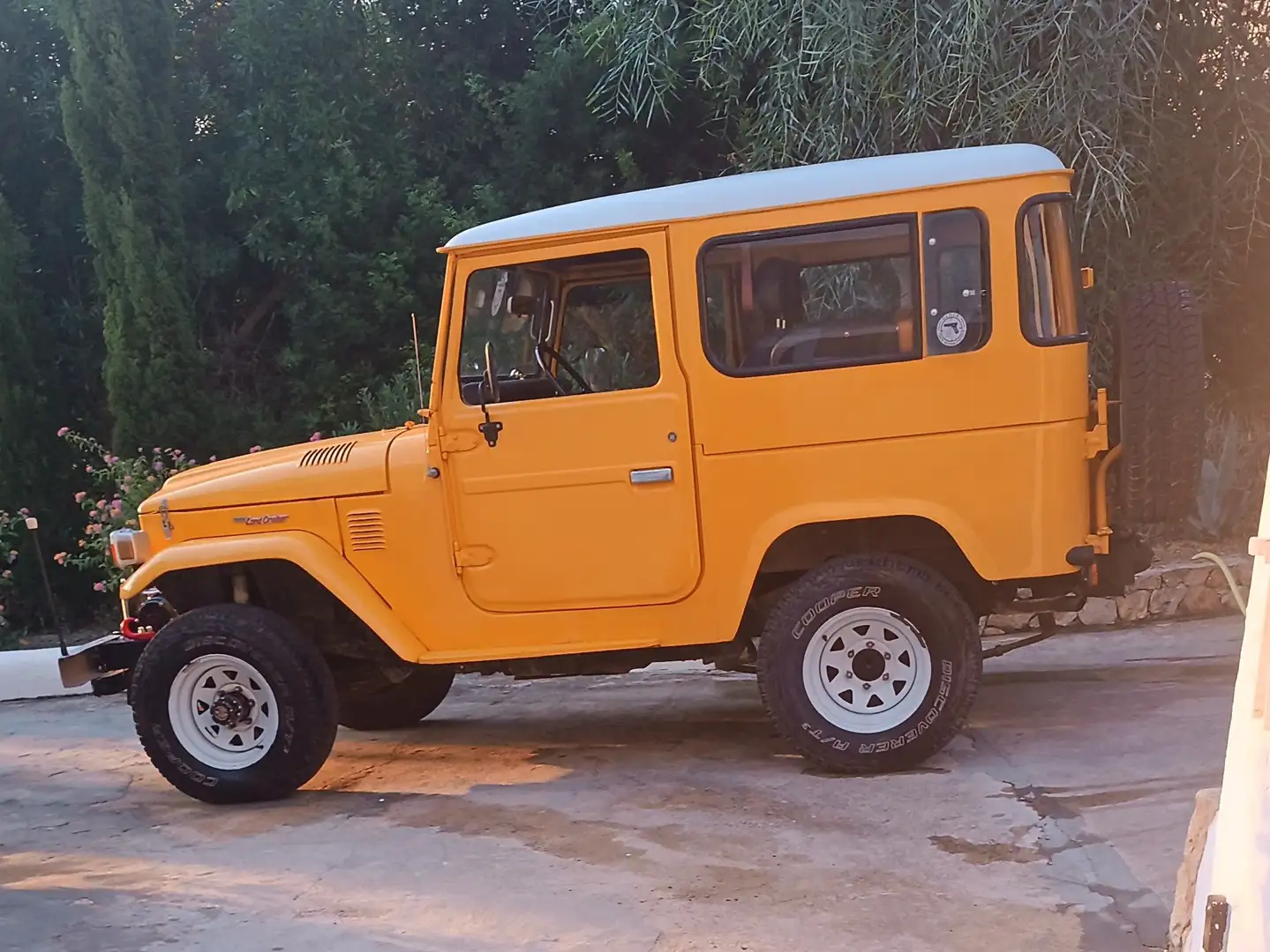 Toyota Land Cruiser BJ40 Jaune - 1
