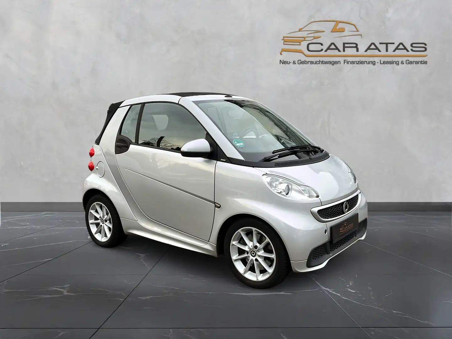 smart forTwo Cabrio MHd AUT. KLIMAAUT. SITZHEIZUNG Zilver - 2