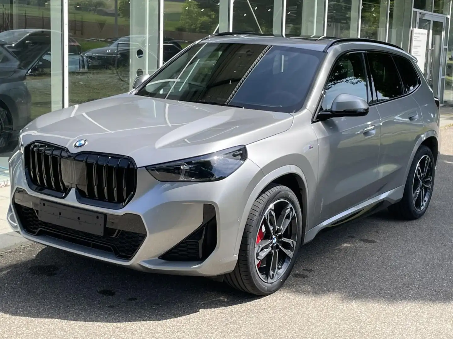 BMW X1 s20i M Pro ACC Kamera Ad-LED H/K Lenkh.AHK 19 Silber - 2