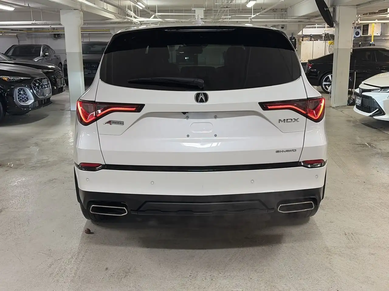 Acura MDX снимка Acura MDX