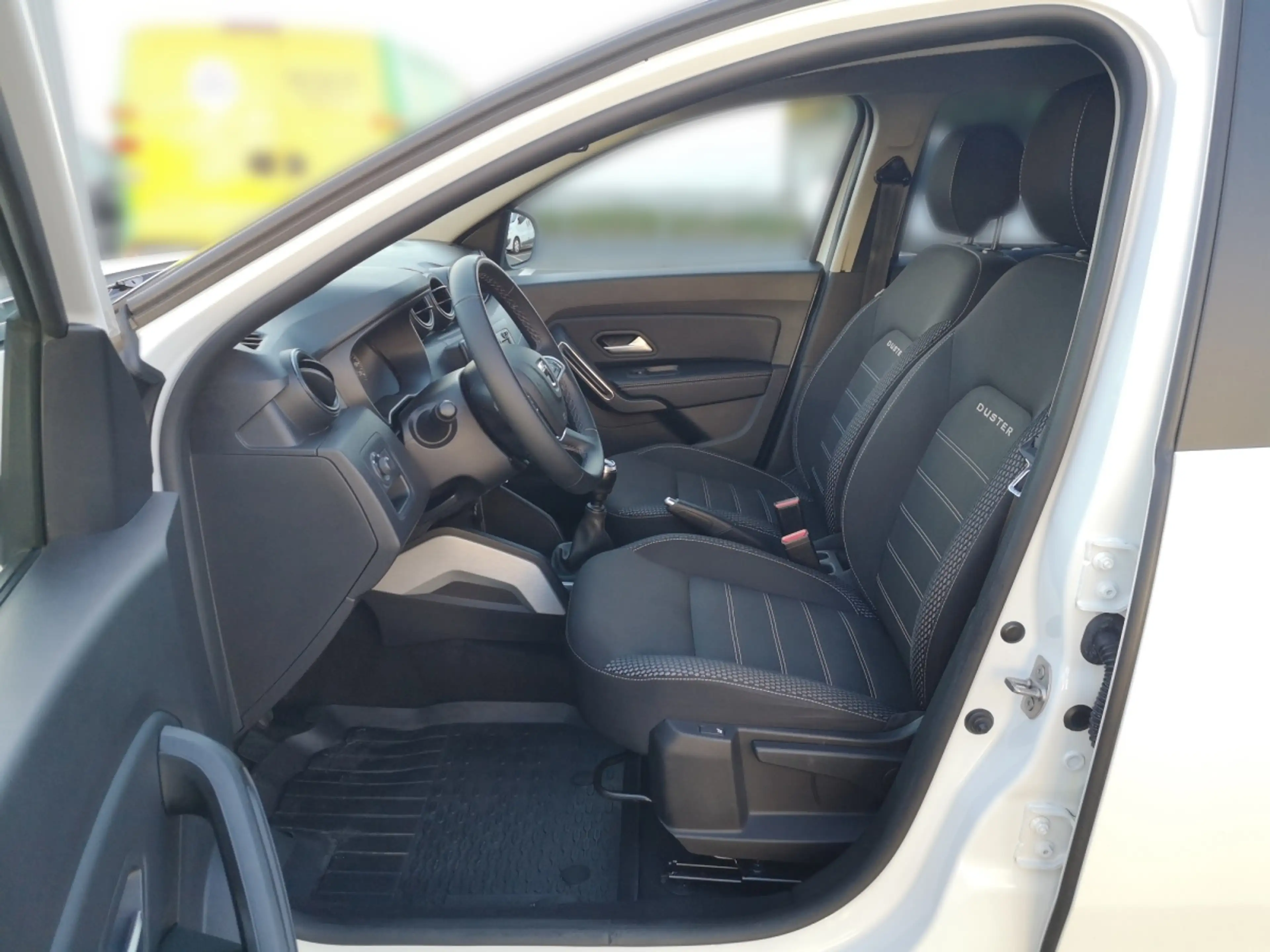 Dacia Duster Prestige Diesel Allrad Blue dCi 115 4WD — photo 5