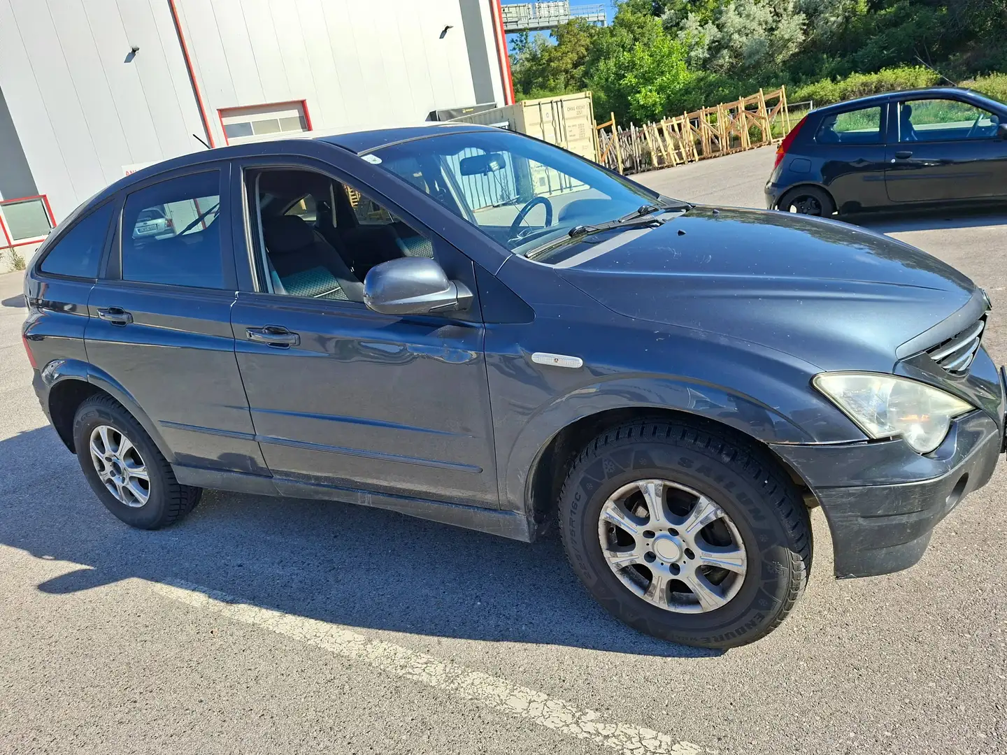 SsangYong Actyon Actyon Comfort 2,0 Xdi 4WD Grau - 2