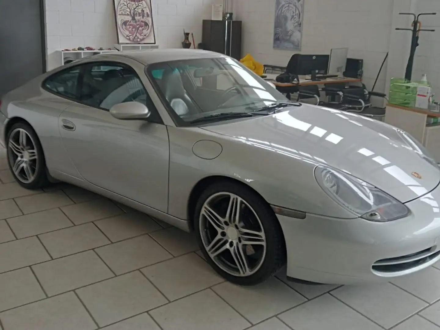 Porsche 911 911 Coupe 3.4 Carrera Plateado - 2