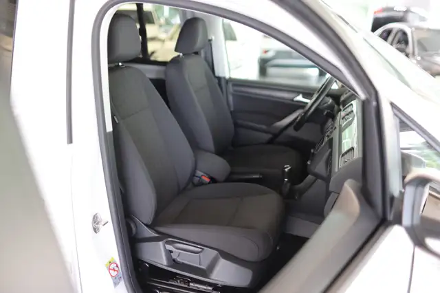 Volkswagen Caddy view 12