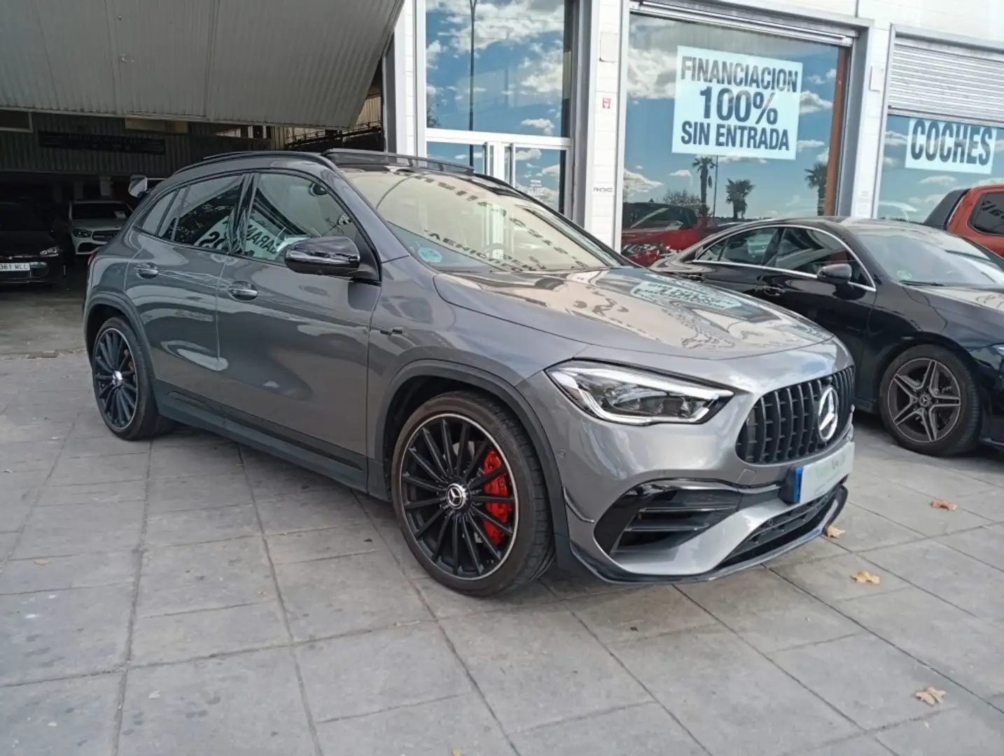 Mercedes-Benz GLA 45 AMG S 4Matic+ 8G-DCT Grijs - 1