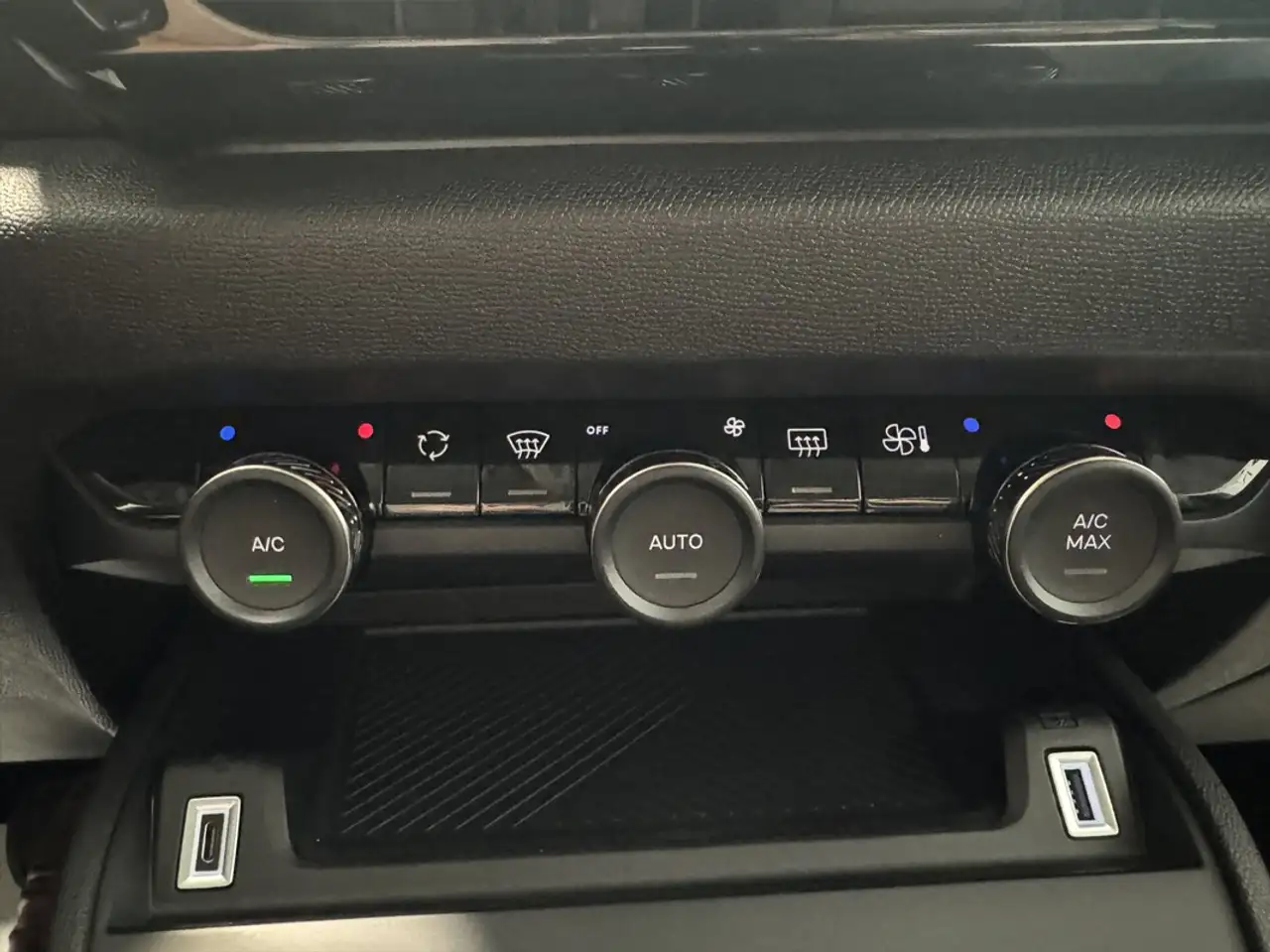Citroen C4 Berline — photo 18
