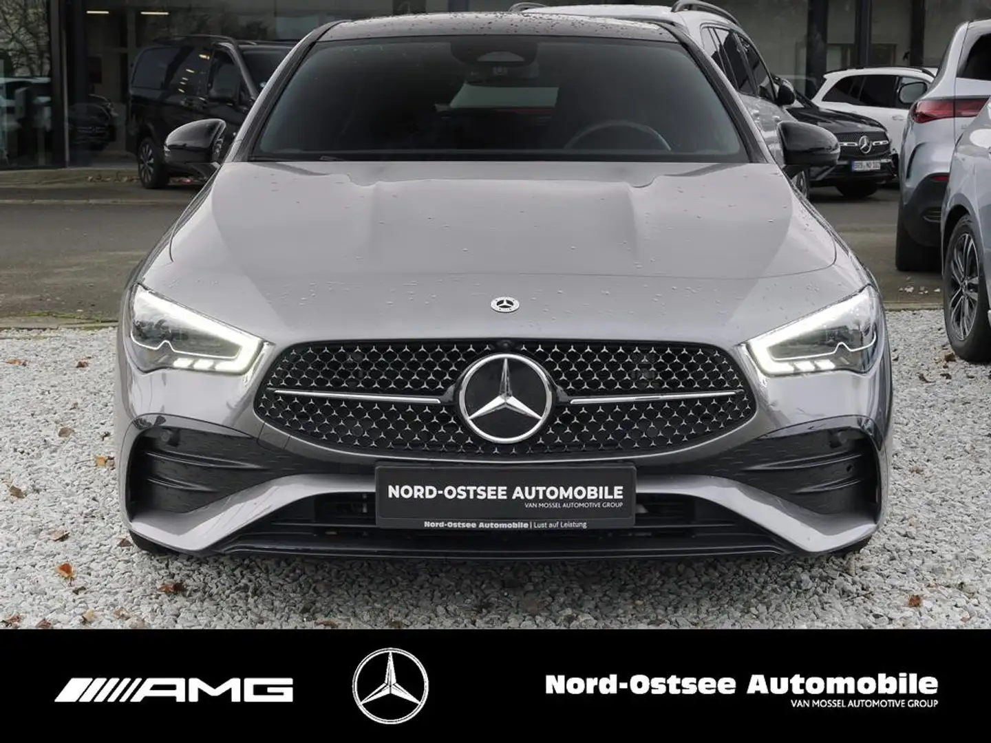 Mercedes-Benz CLA 200 SB PANO MULTIBEAM NIGHT TEMPOMAT PDC Grau - 2