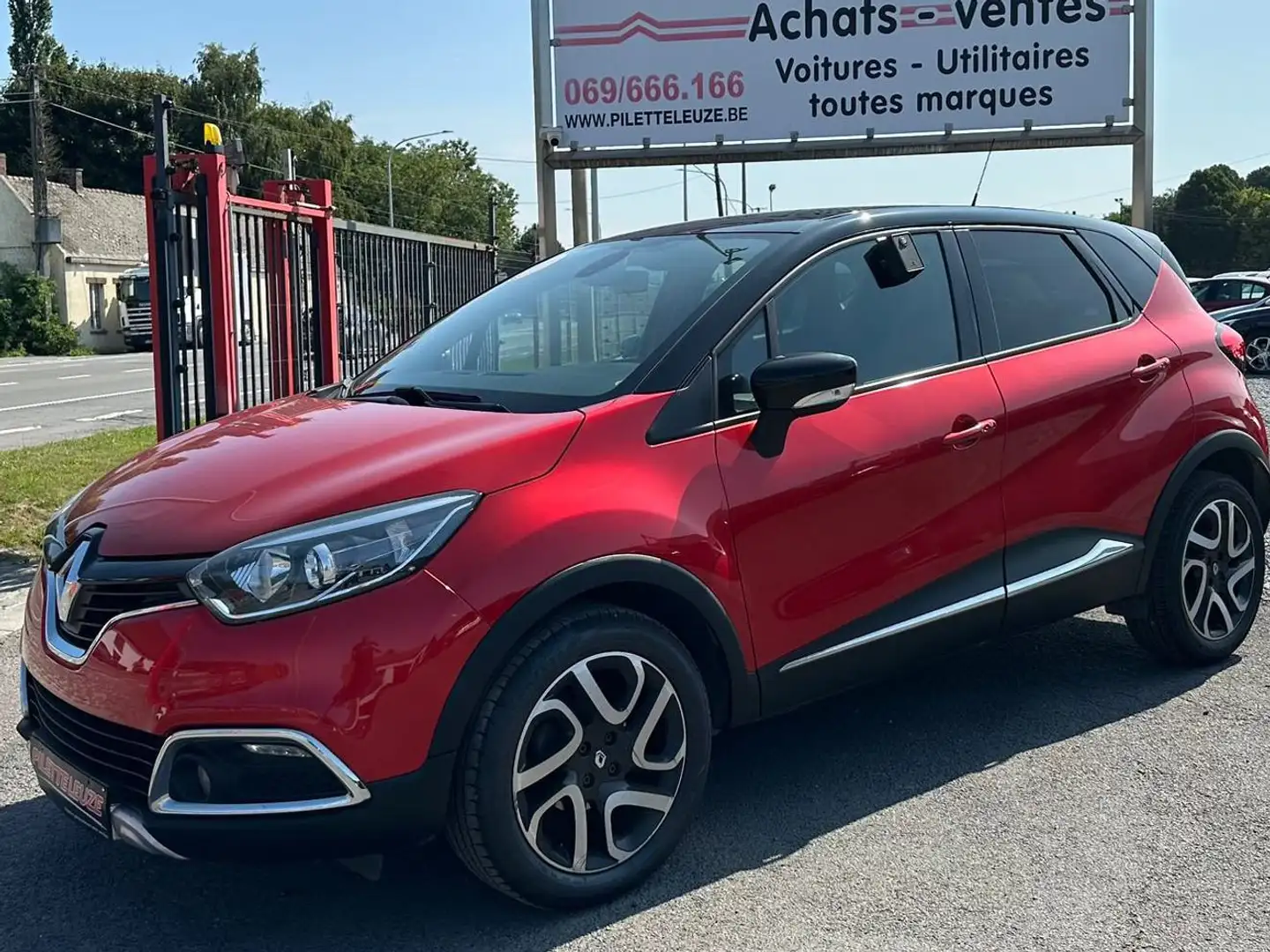 Renault Captur Captur 0.9 TCe Energy Helly Hansen Rouge - 2