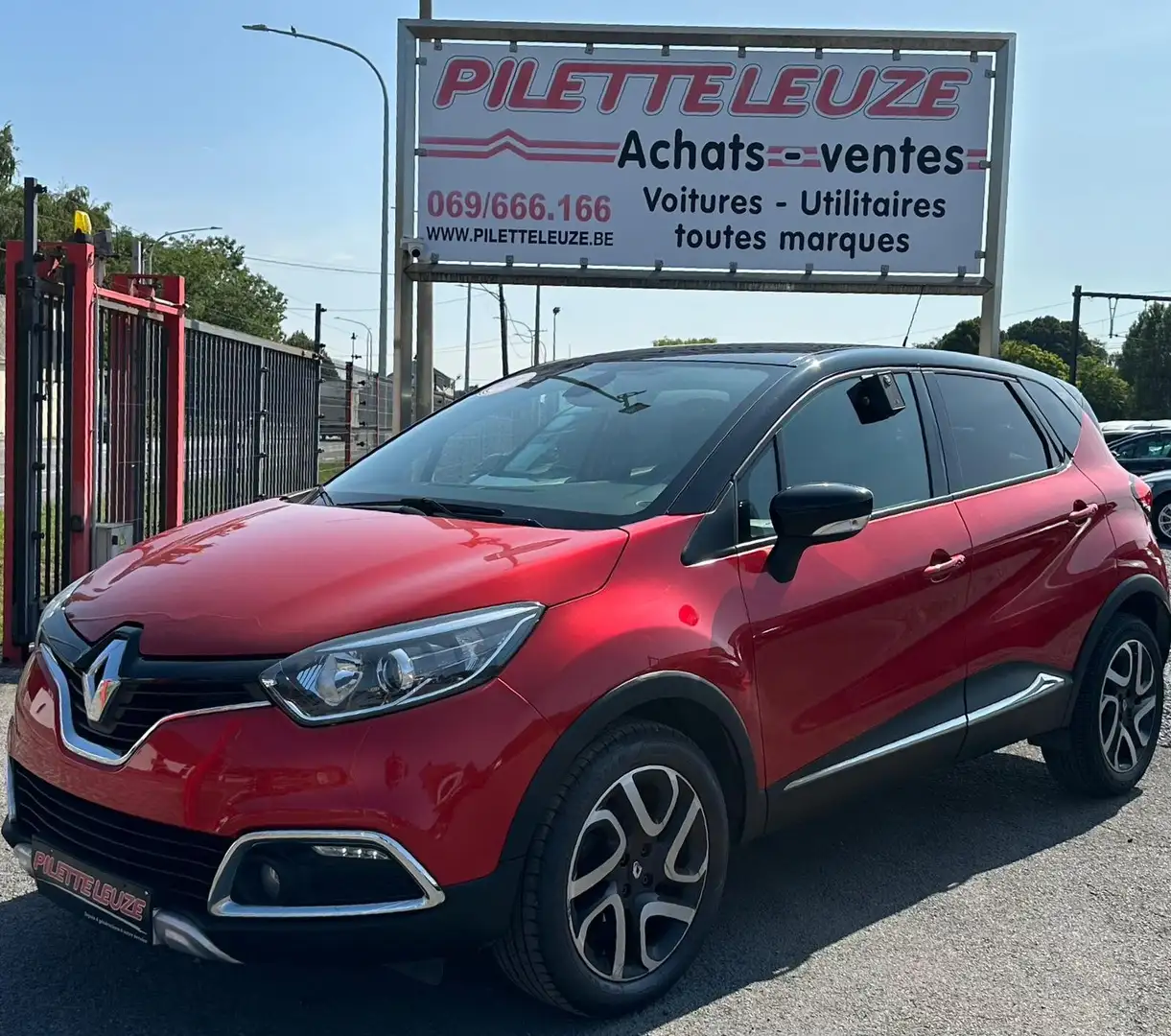 Renault Captur Captur 0.9 TCe Energy Helly Hansen Rouge - 1