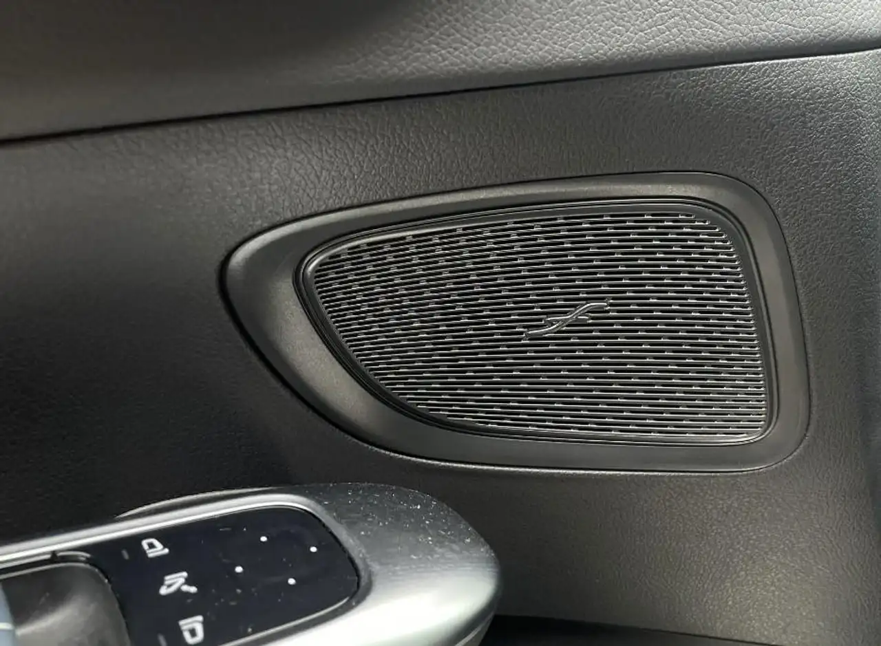 Mercedes-Benz C 180 Berline Luxury Line | Smartphone Integratie | Verw 11