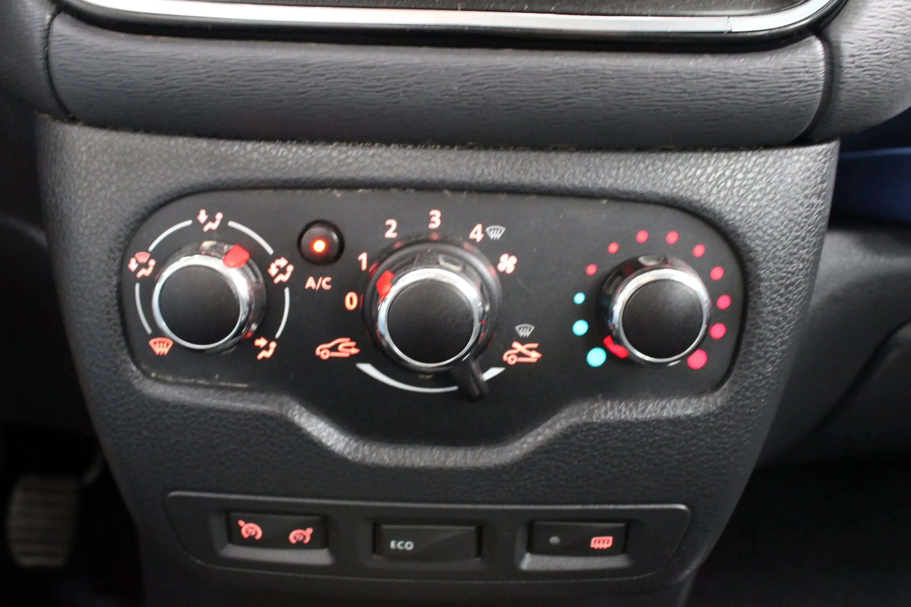 Dacia Dokker 1.6 SCe | Airco | Cruise Control | Navi | Parkeers — photo 12