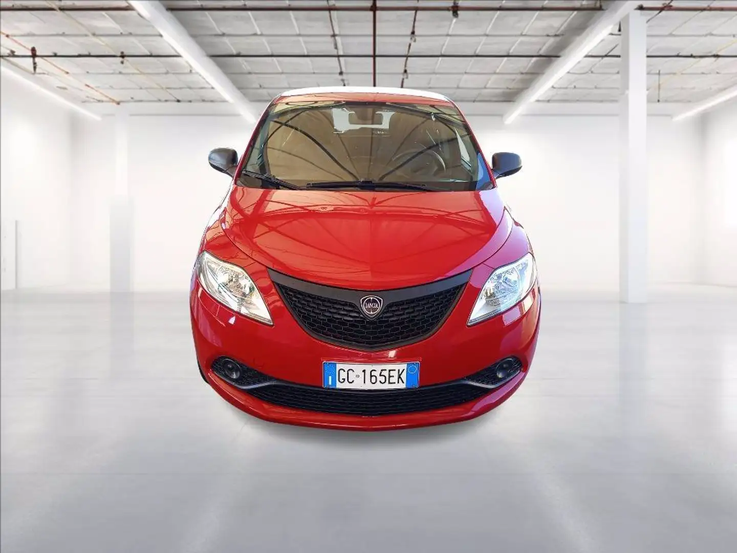 Lancia Ypsilon 1.0 firefly hybrid Gold s&s 70cv Rot - 2