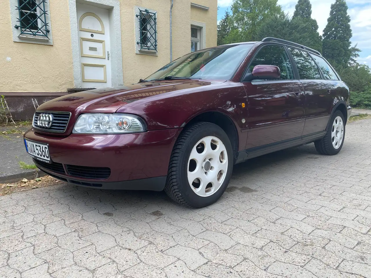 Audi A4 Avant 1.8, 16 Monate TÜV, Klima, Reifen neu, eSSD,, foto 1