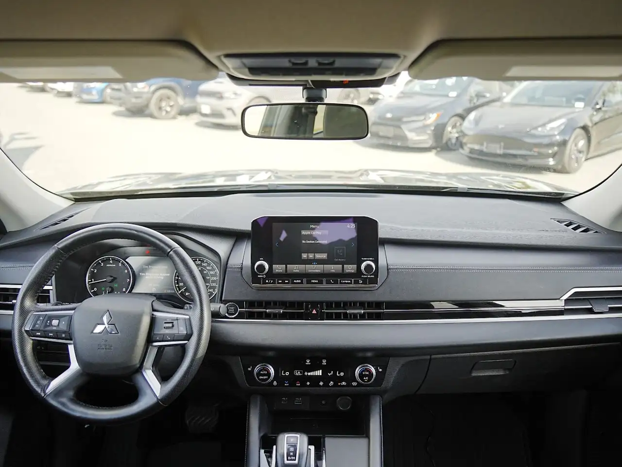Mitsubishi Outlander снимка Mitsubishi Outlander