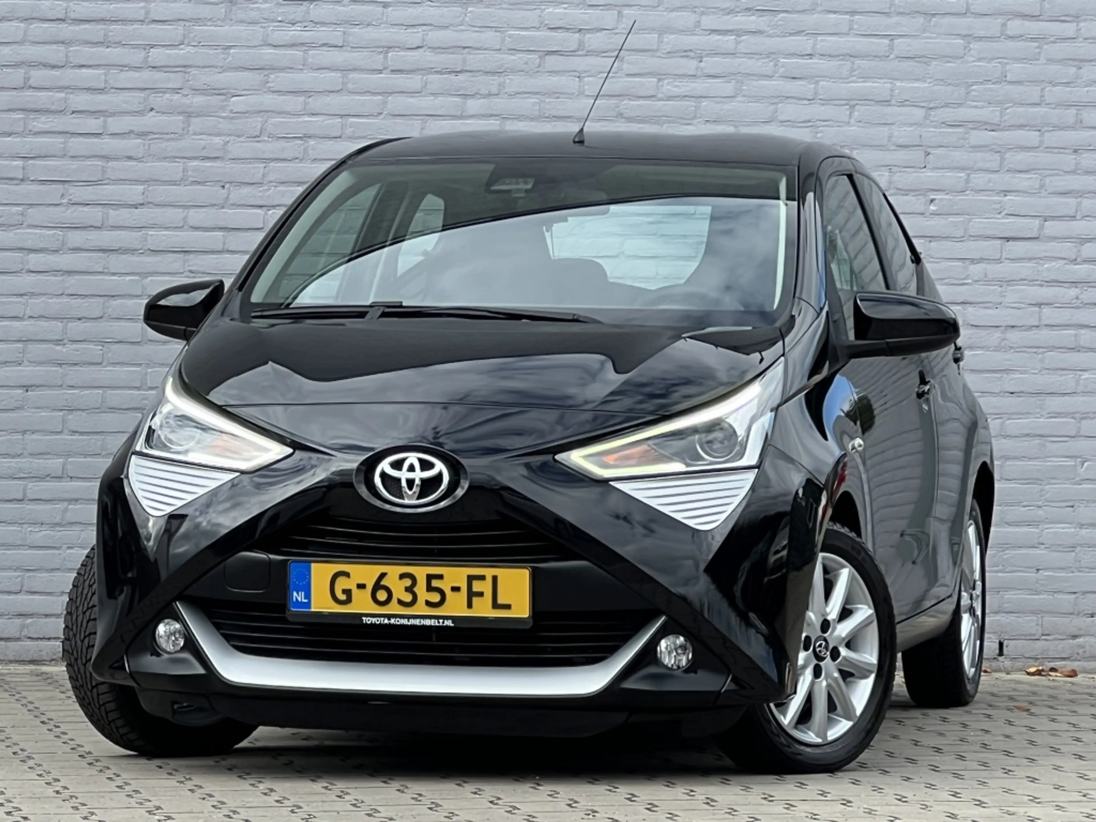 Toyota Aygo 1.0 VVT-i X-Play Automaat 5-deurs | Keyless Start — photo 2