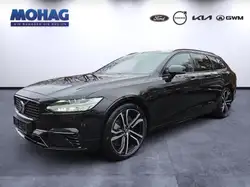 Volvo V90 T6 Plug In Hybrid AWD Plus Dark mit Luftfw.,Panora