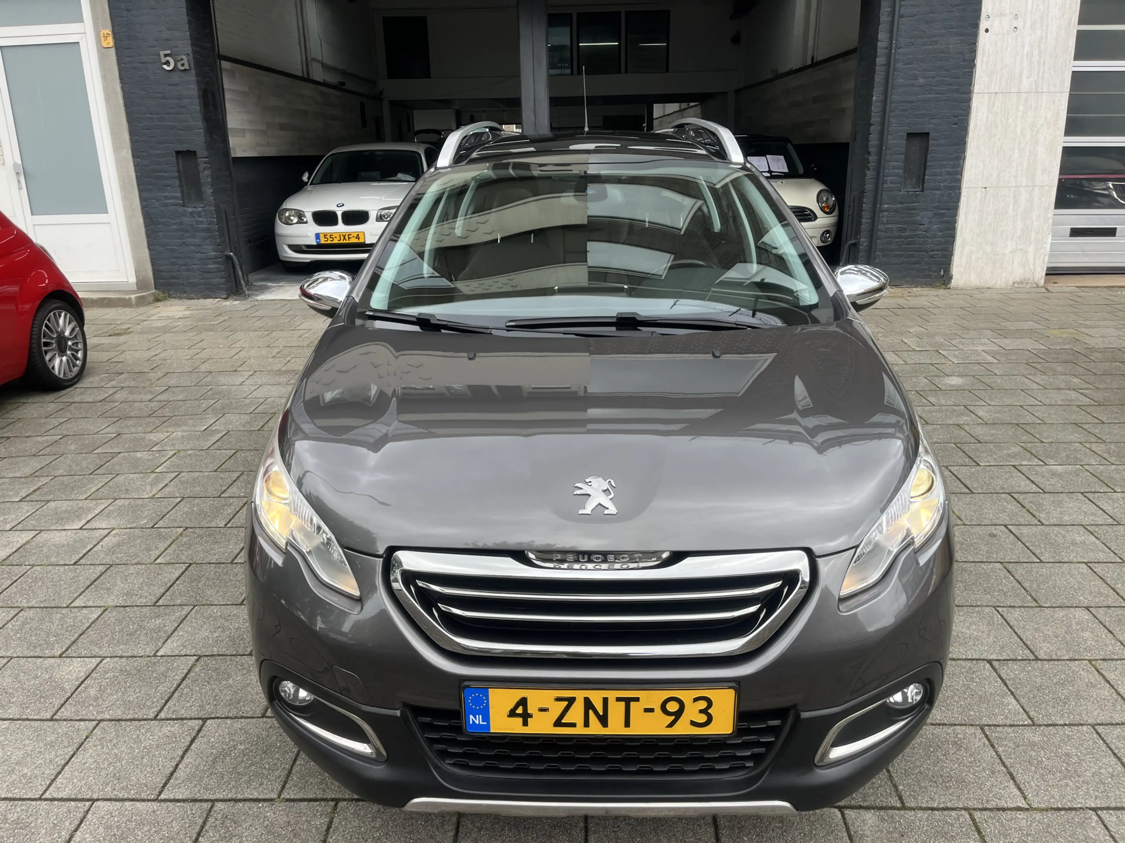 Peugeot 2008 1.6 VTi Allure — photo 3