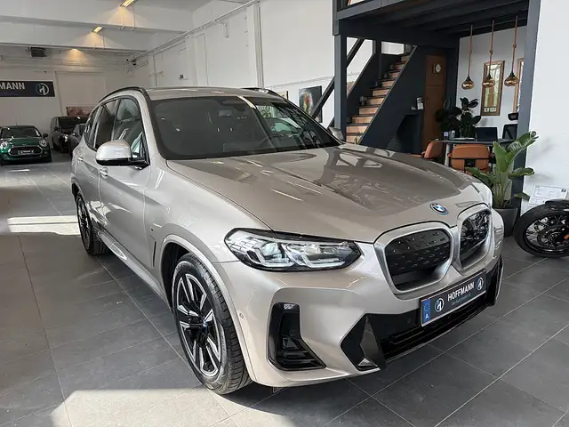 BMW iX3 M 73,8kWh Sport, AHK,Pano,ACC Pro,el.Sitze