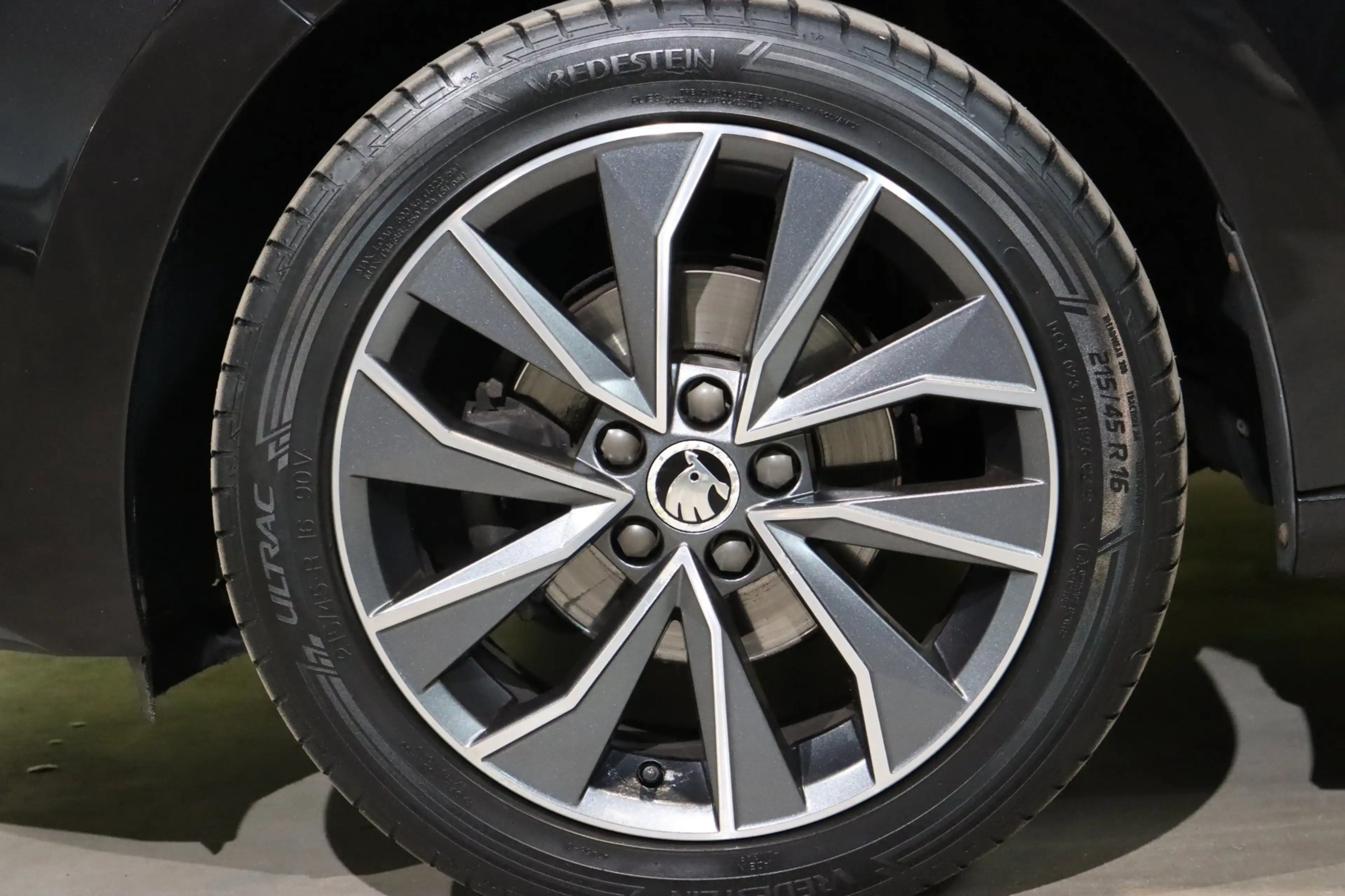 Skoda Rapid/Spaceback 1.2 TSI Greentech Edition Navi | PDC | Stoelverwar — photo 5