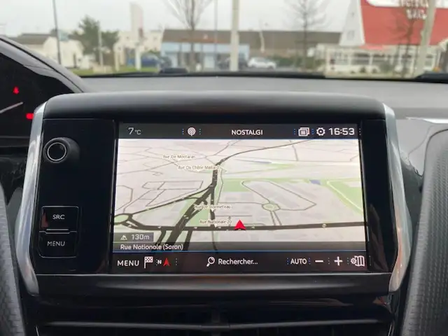 Peugeot 2008 view 7
