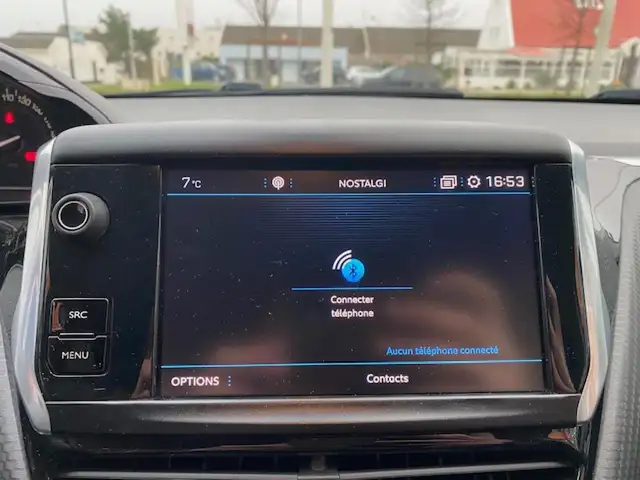 Peugeot 2008 view 9