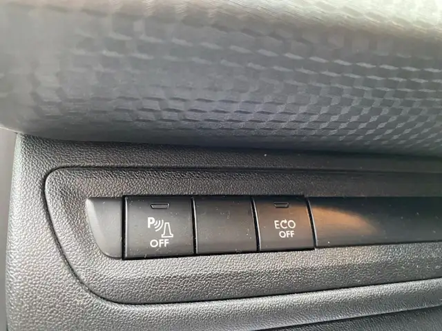 Peugeot 2008 view 20
