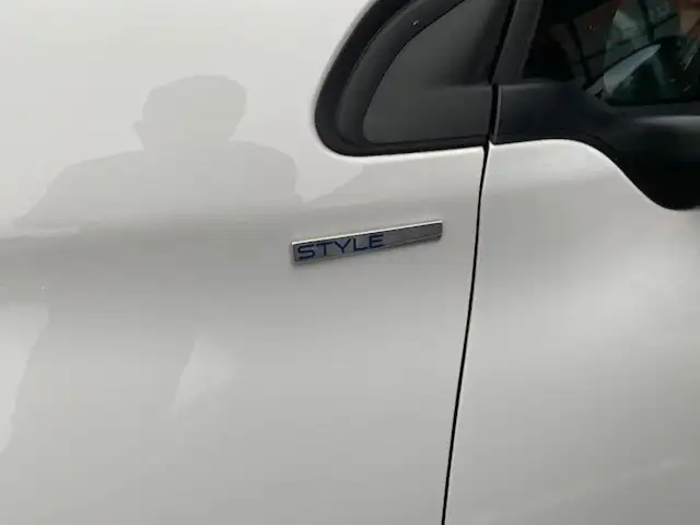 Peugeot 2008 view 24