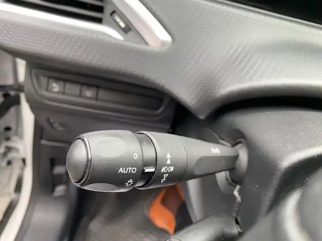 Peugeot 2008 view 18