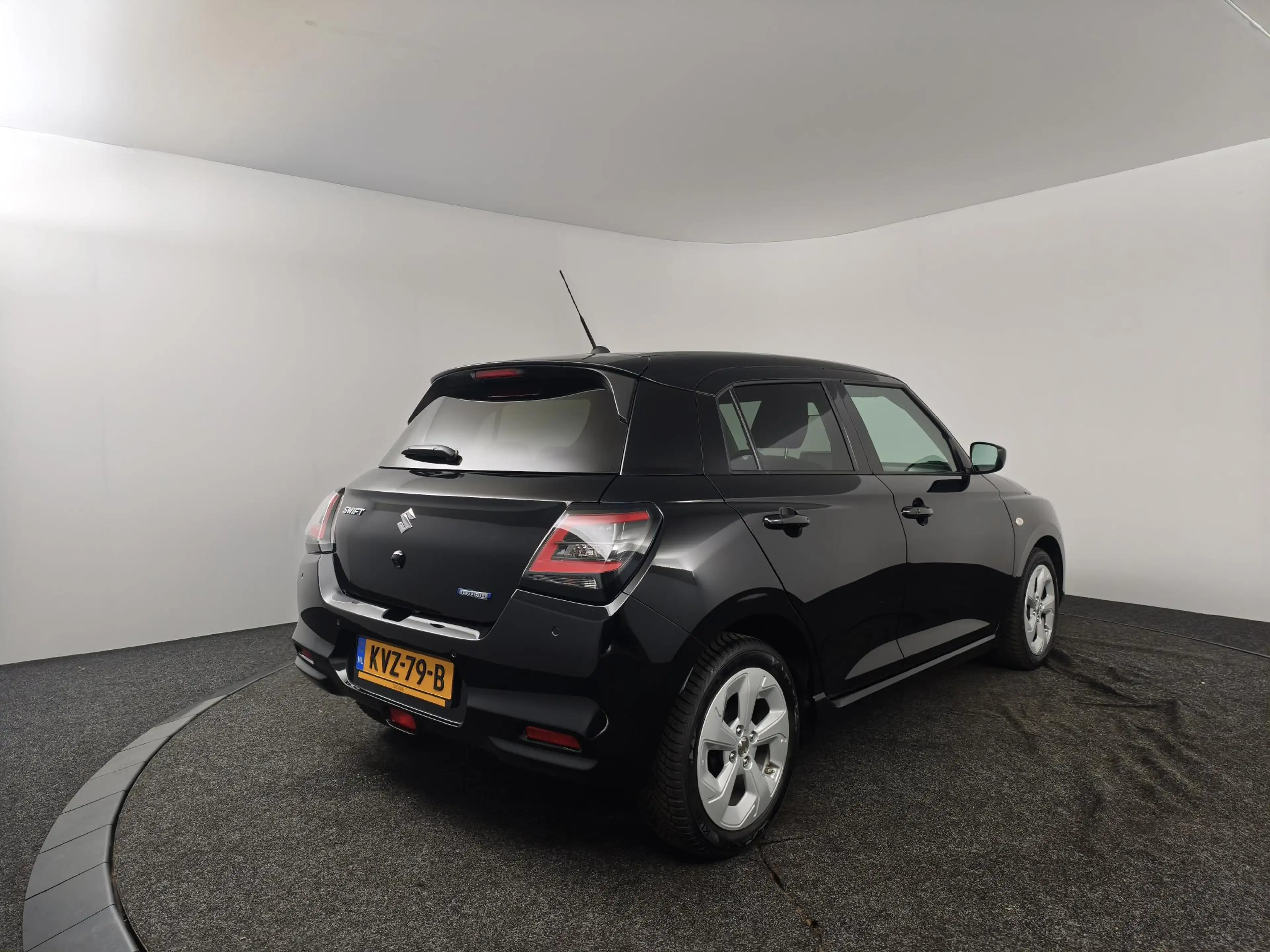 Suzuki Swift 1.2 Select Smart Hybrid Automaat 82PK | Adaptieve — photo 2