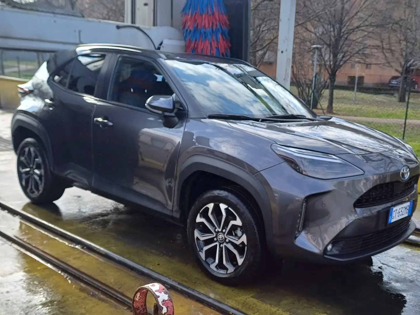 Toyota Yaris Yaris+Cross+Cross+1.5h+Trend+fwd+116cv+e-cvt Grigio - 2