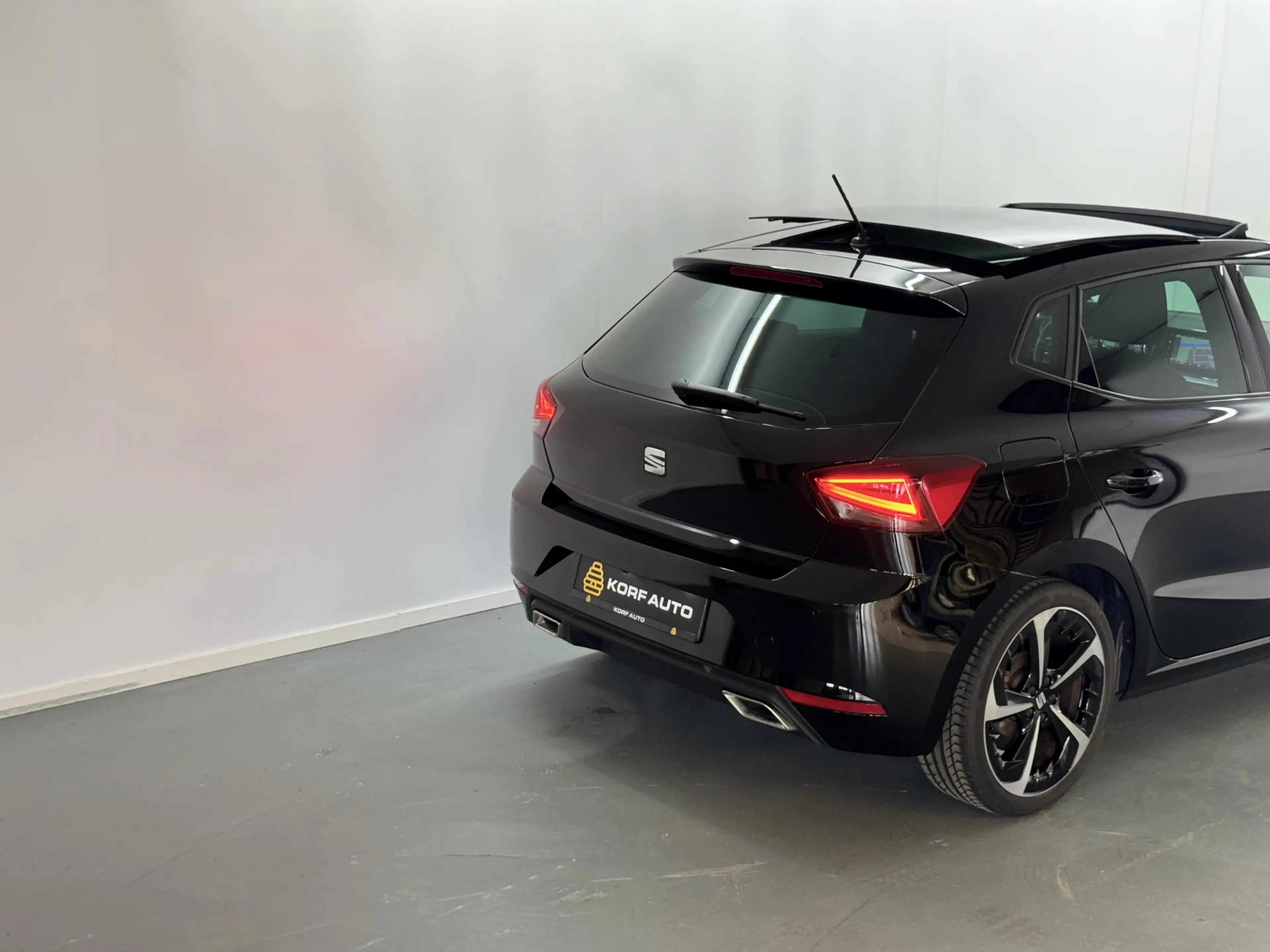 SEAT Ibiza 1.0 EcoTSI FR | Pano | Camera | Keyless — photo 14