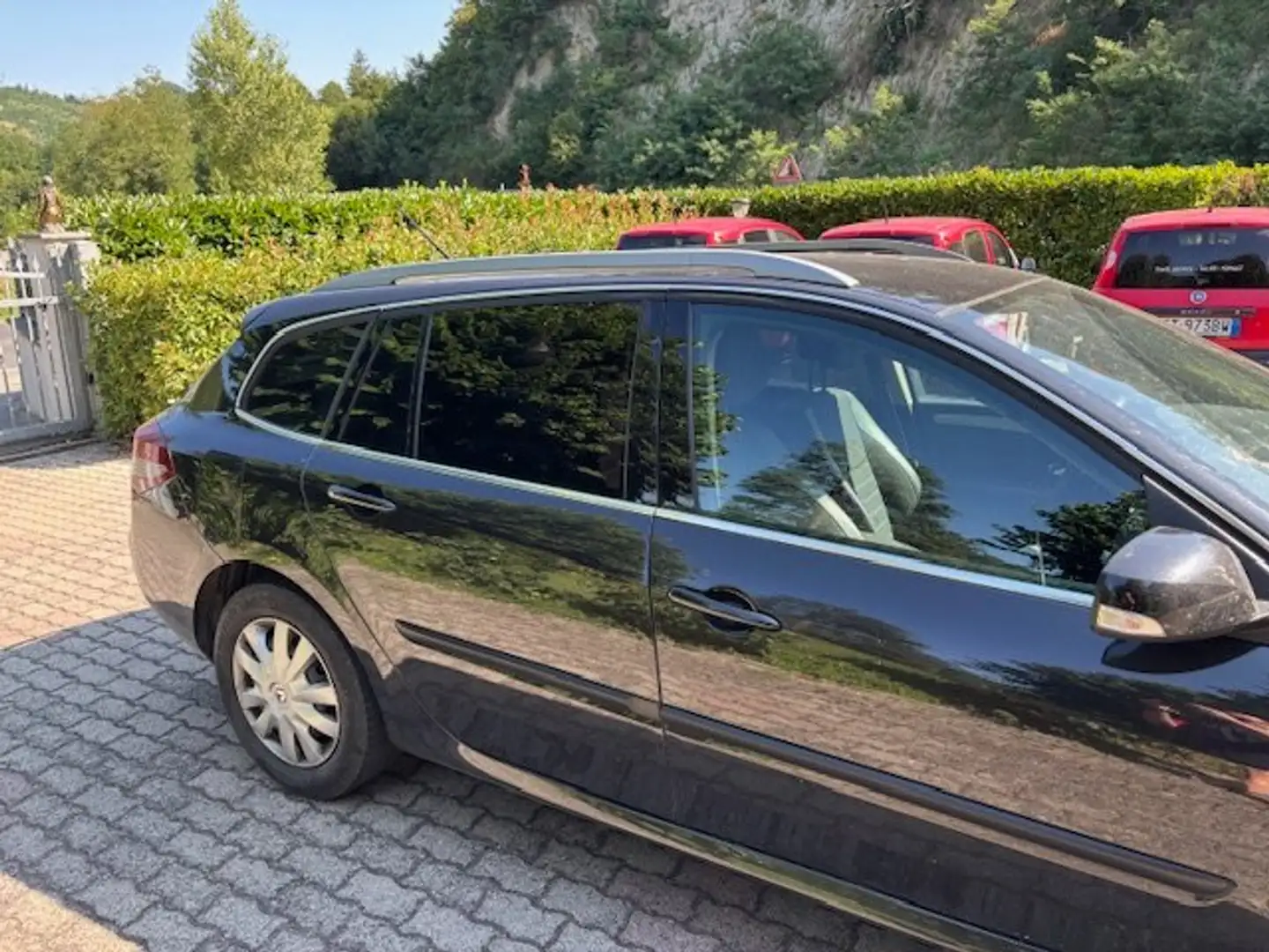 Renault Laguna Laguna IV 2007 SporTour SporTour 2.0 dci Nav 130cv Nero - 1