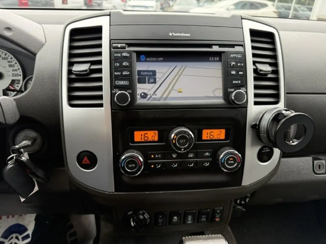Nissan Frontier fotografie Nissan Frontier