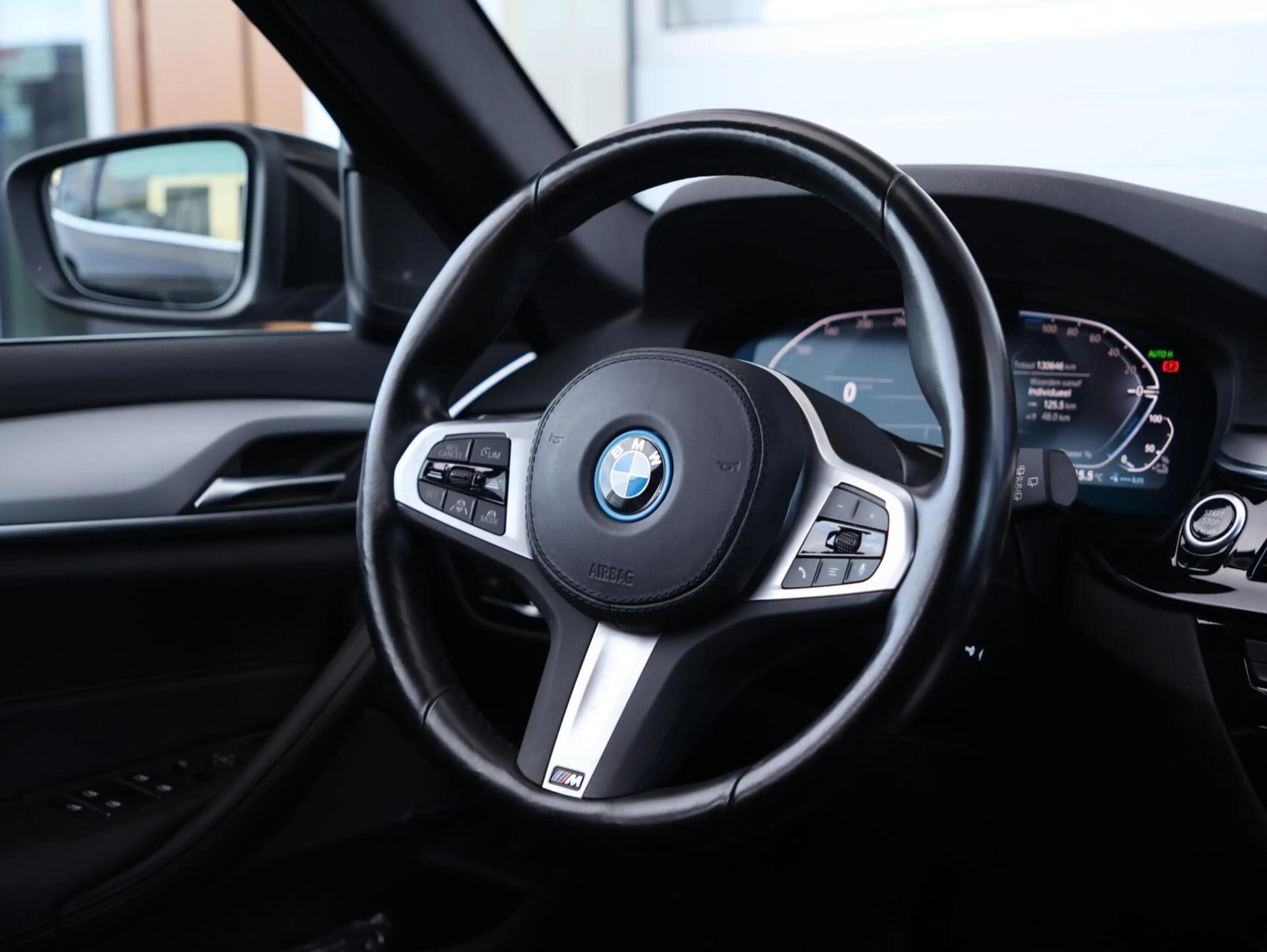 BMW 530 5-serie Touring 530e xDrive Business Edition | SOH — photo 43
