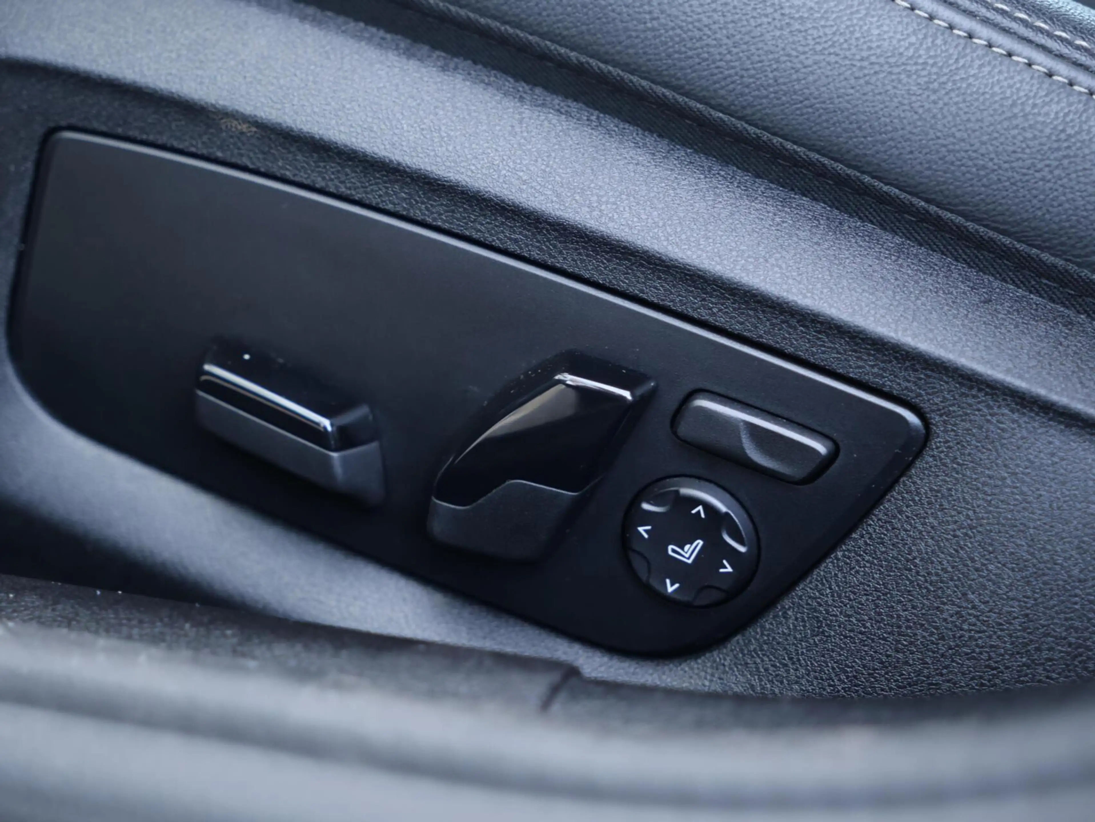 BMW 530 5-serie Touring 530e xDrive Business Edition | SOH — photo 15