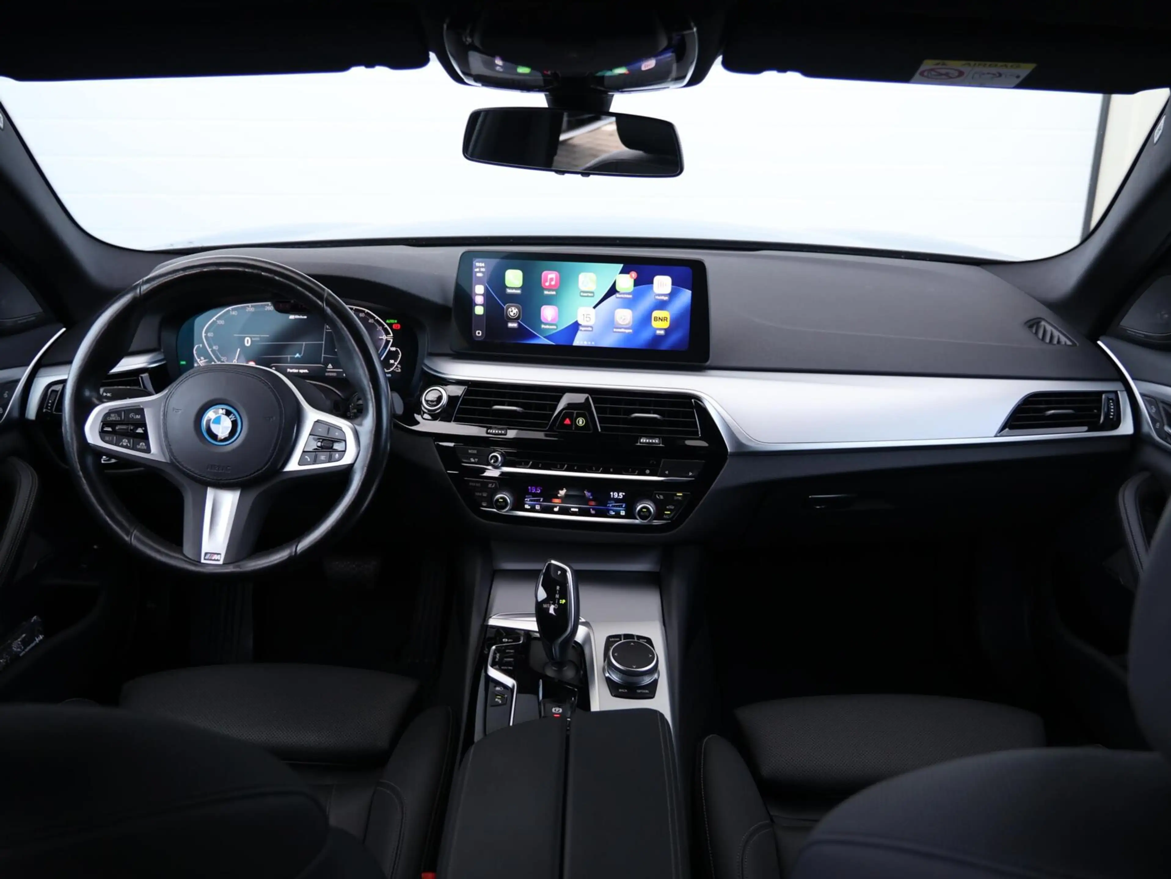 BMW 530 5-serie Touring 530e xDrive Business Edition | SOH — photo 46