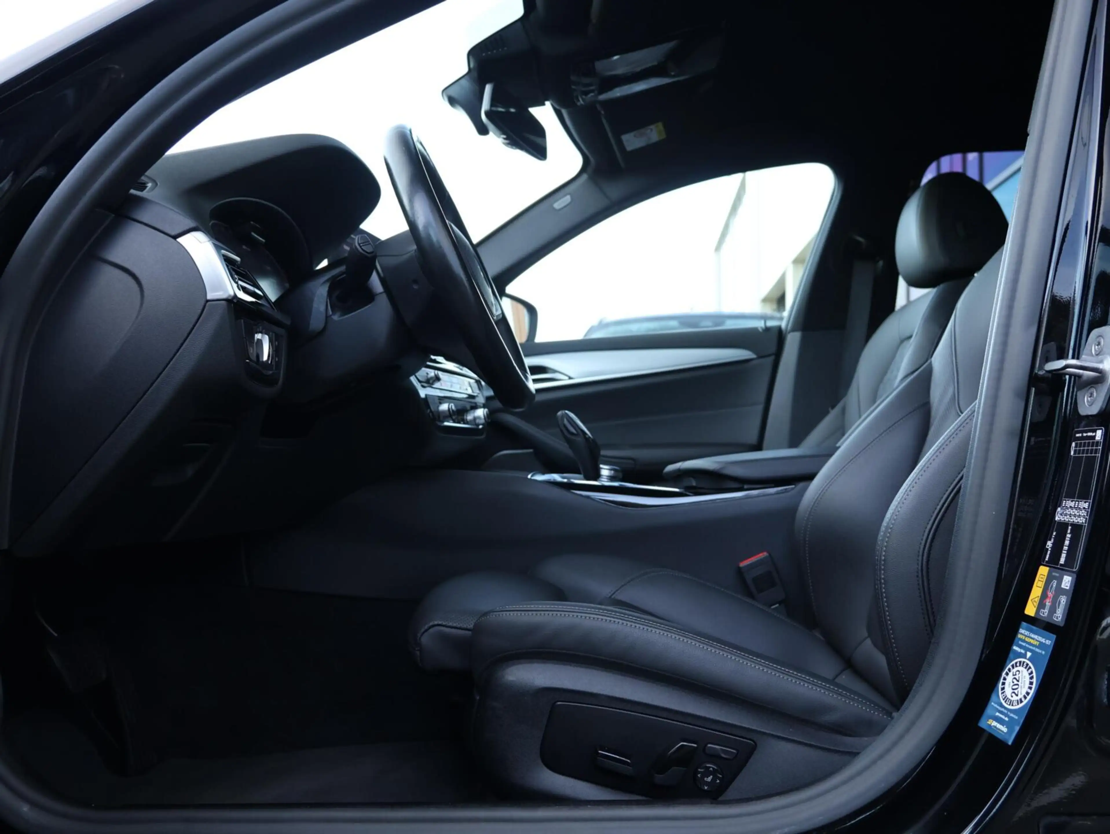 BMW 530 5-serie Touring 530e xDrive Business Edition | SOH — photo 5