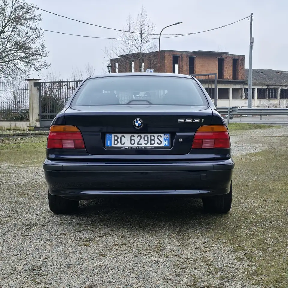 BMW 523i Futura, foto 5
