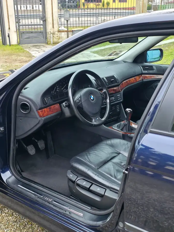 BMW 523i Futura, foto 10