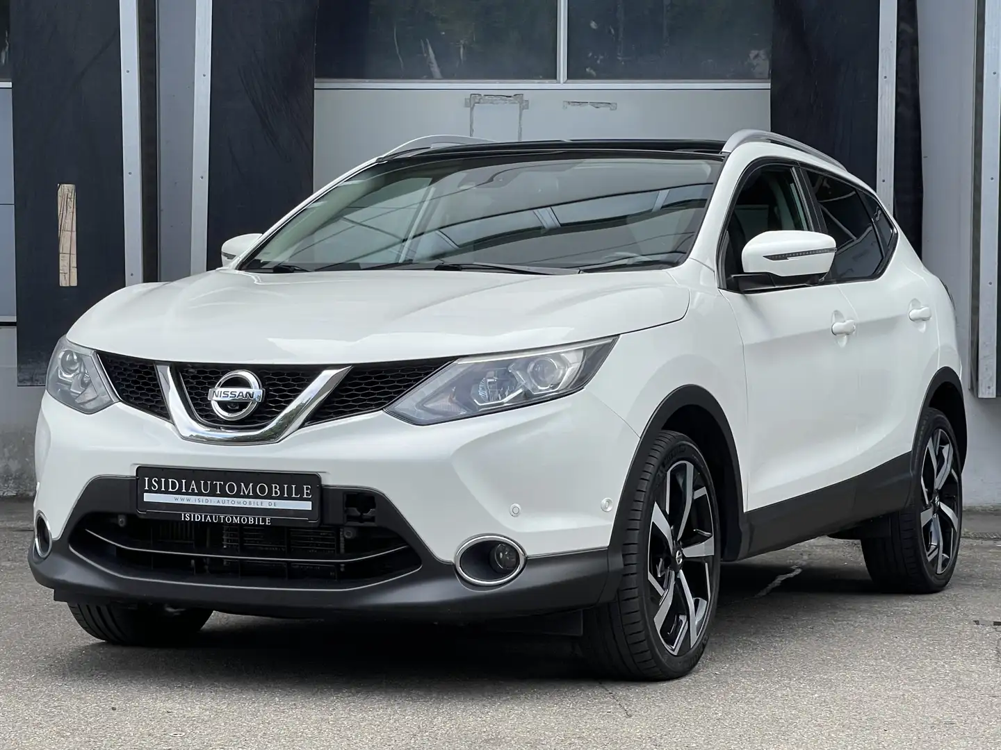 Nissan Qashqai Visia LED Navi Pano Leder Rü-Kamera AHK Weiß - 1
