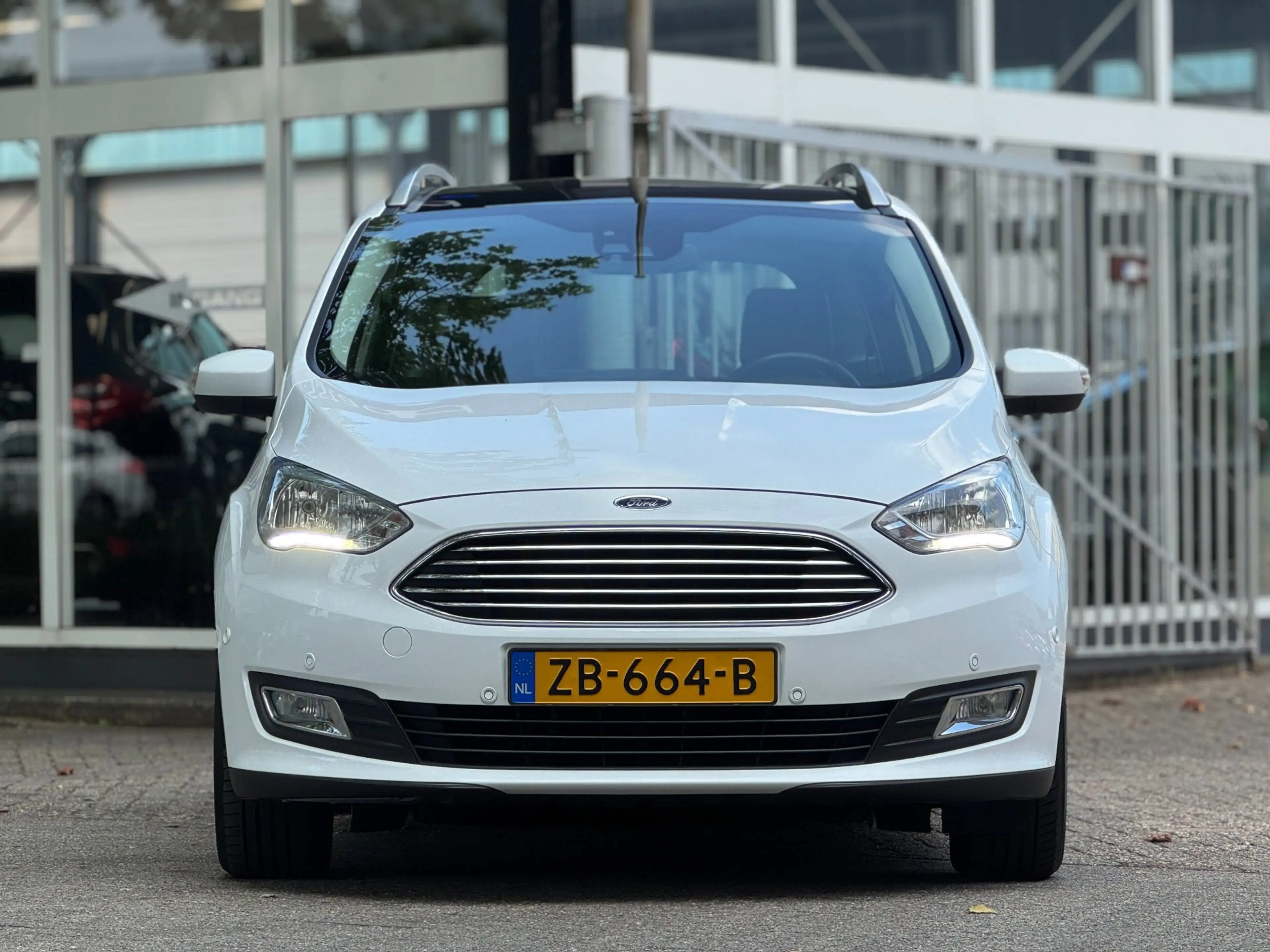 Ford Grand C-Max 1.0 Titanium 7 zits PANO Leer Facelift Vol Dealer — photo 9