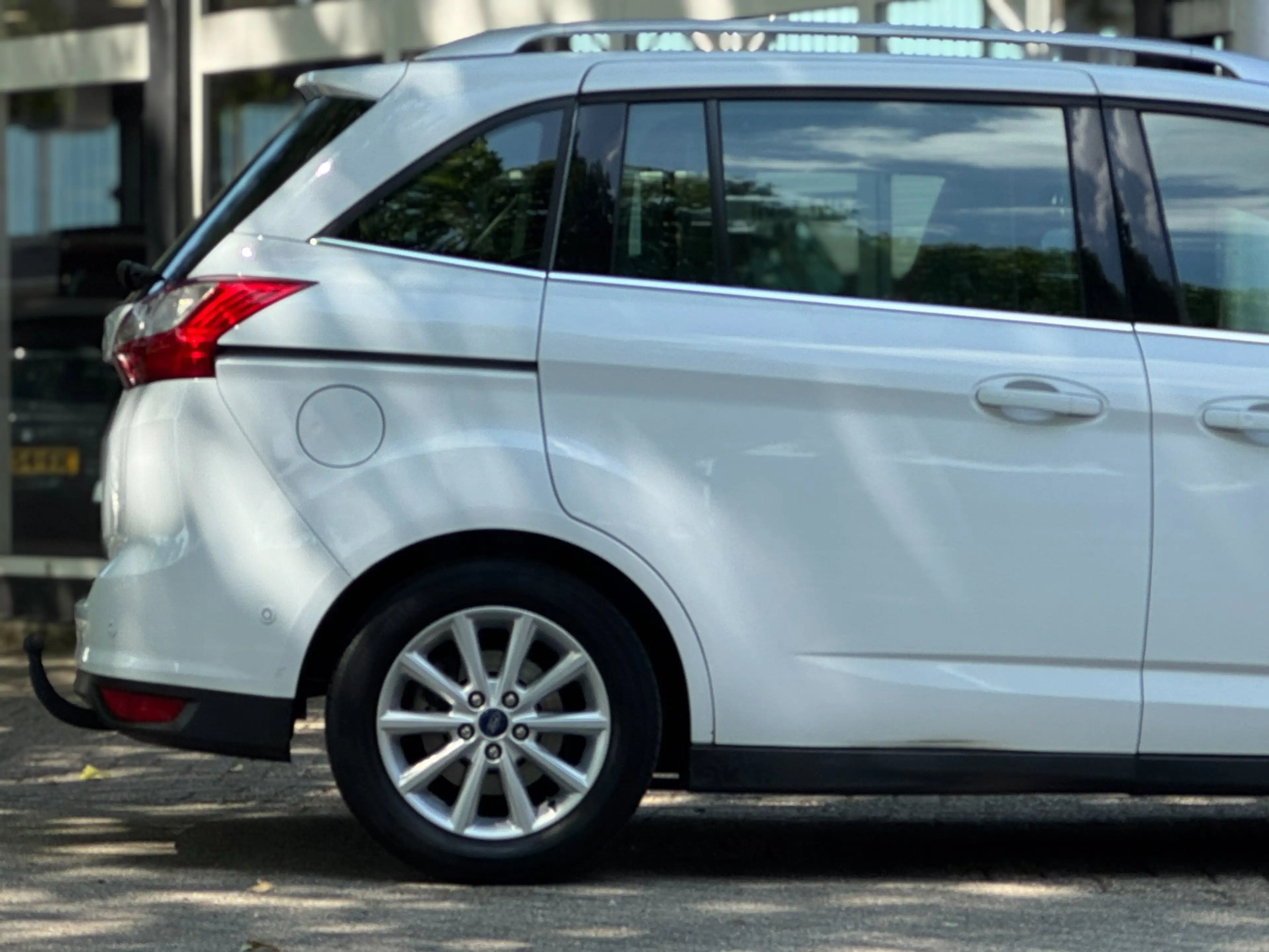 Ford Grand C-Max 1.0 Titanium 7 zits PANO Leer Facelift Vol Dealer — photo 24