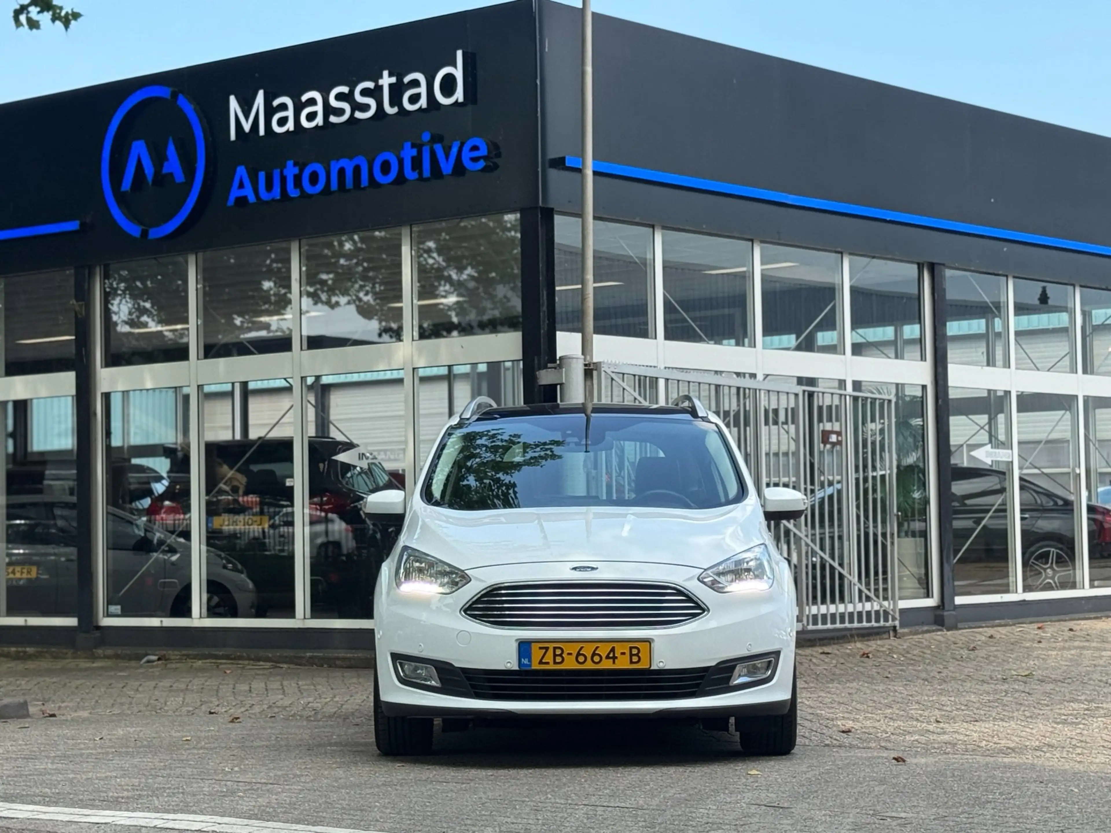 Ford Grand C-Max 1.0 Titanium 7 zits PANO Leer Facelift Vol Dealer — photo 8