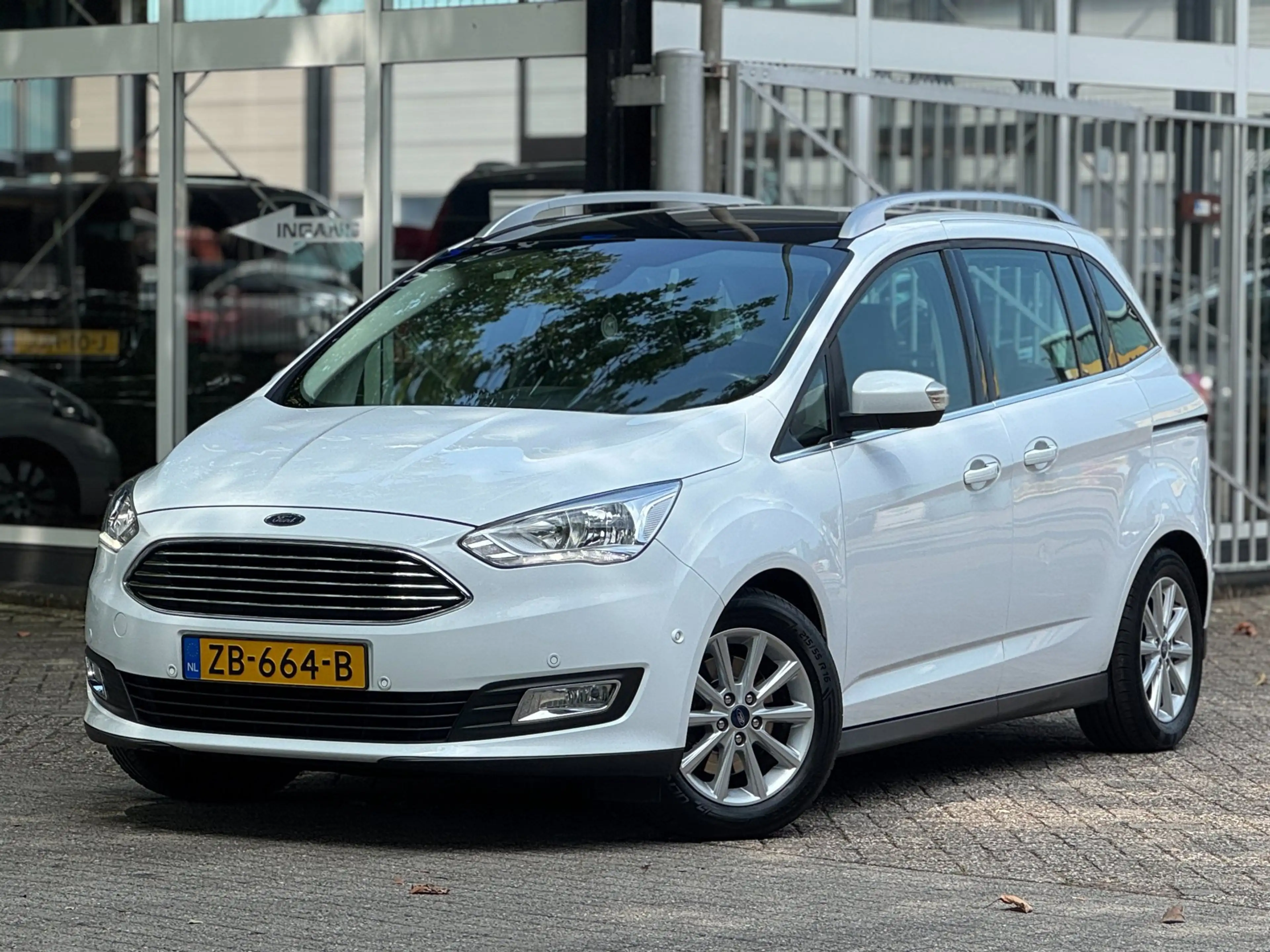 Ford Grand C-Max 1.0 Titanium 7 zits PANO Leer Facelift Vol Dealer — photo 6