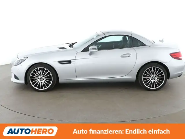 Mercedes-Benz SLC view 3