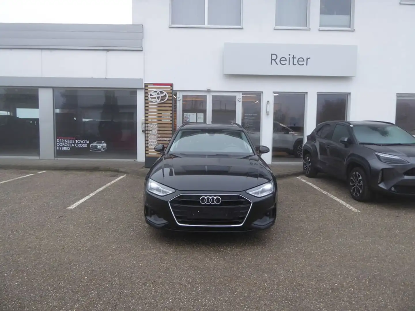 Audi A4 Avant 35 TDI S-tronic *LED*STANDHEIZUNG*SHZ* Schwarz - 1