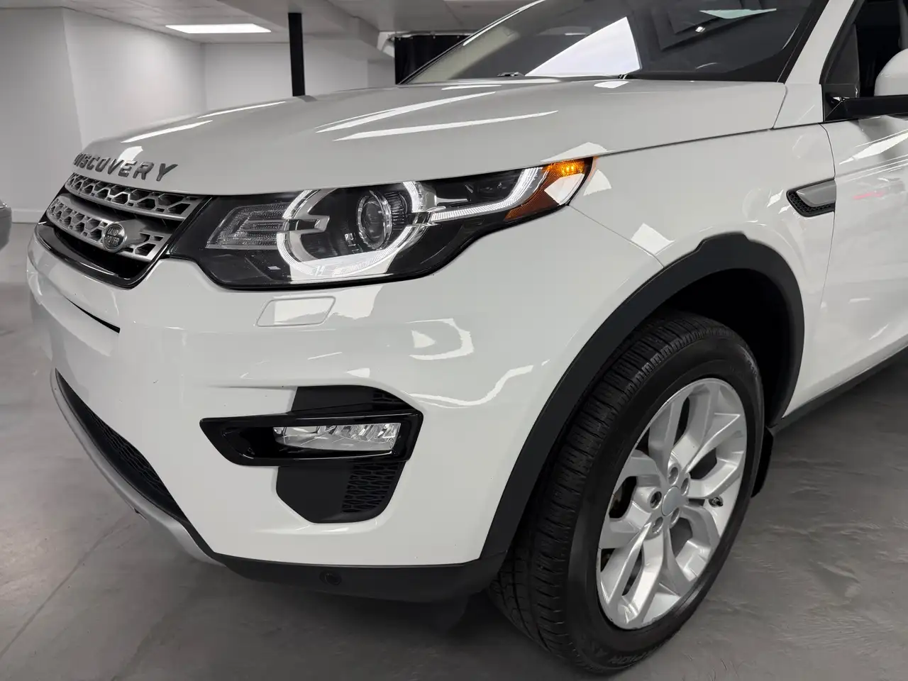 Land Rover Discovery Sport снимка Land Rover Discovery Sport
