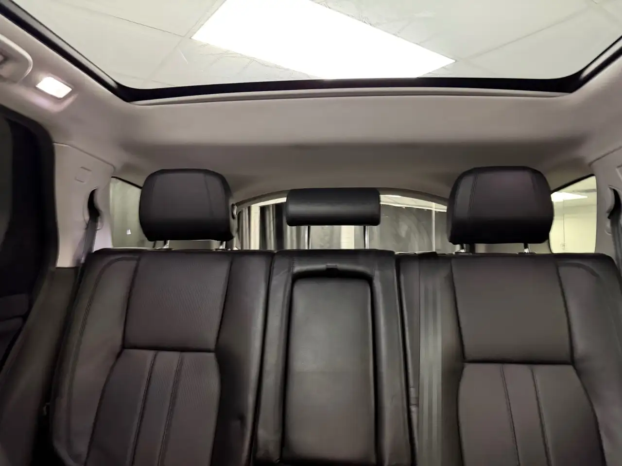 Land Rover Discovery Sport снимка Land Rover Discovery Sport